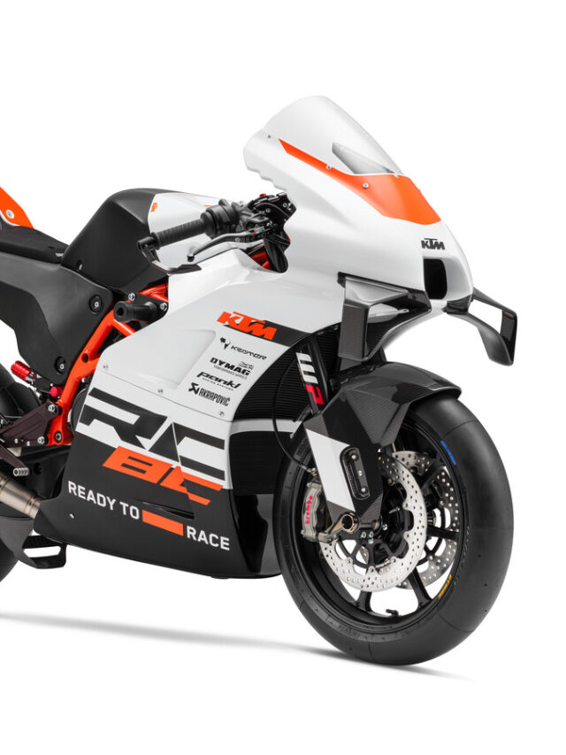 2024 KTM RC 8C  LIMITED-EDITION RACING TO THE TRACK
